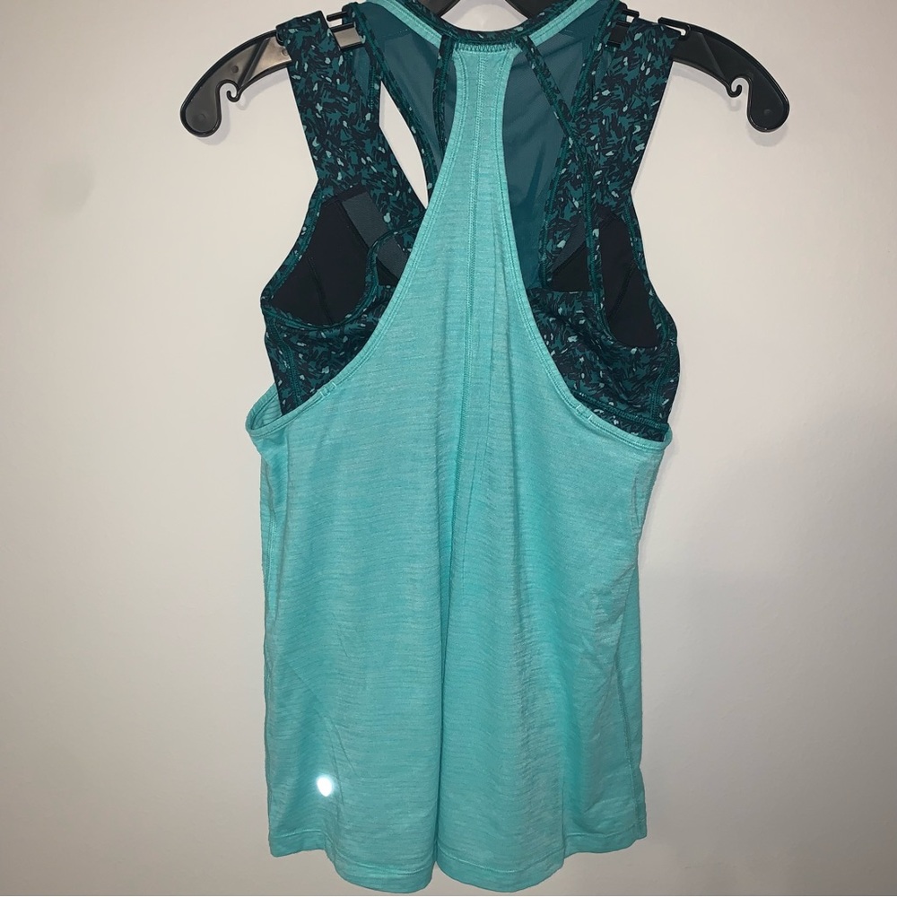 Lululemon 2-in-1 tank top with built in sports bra